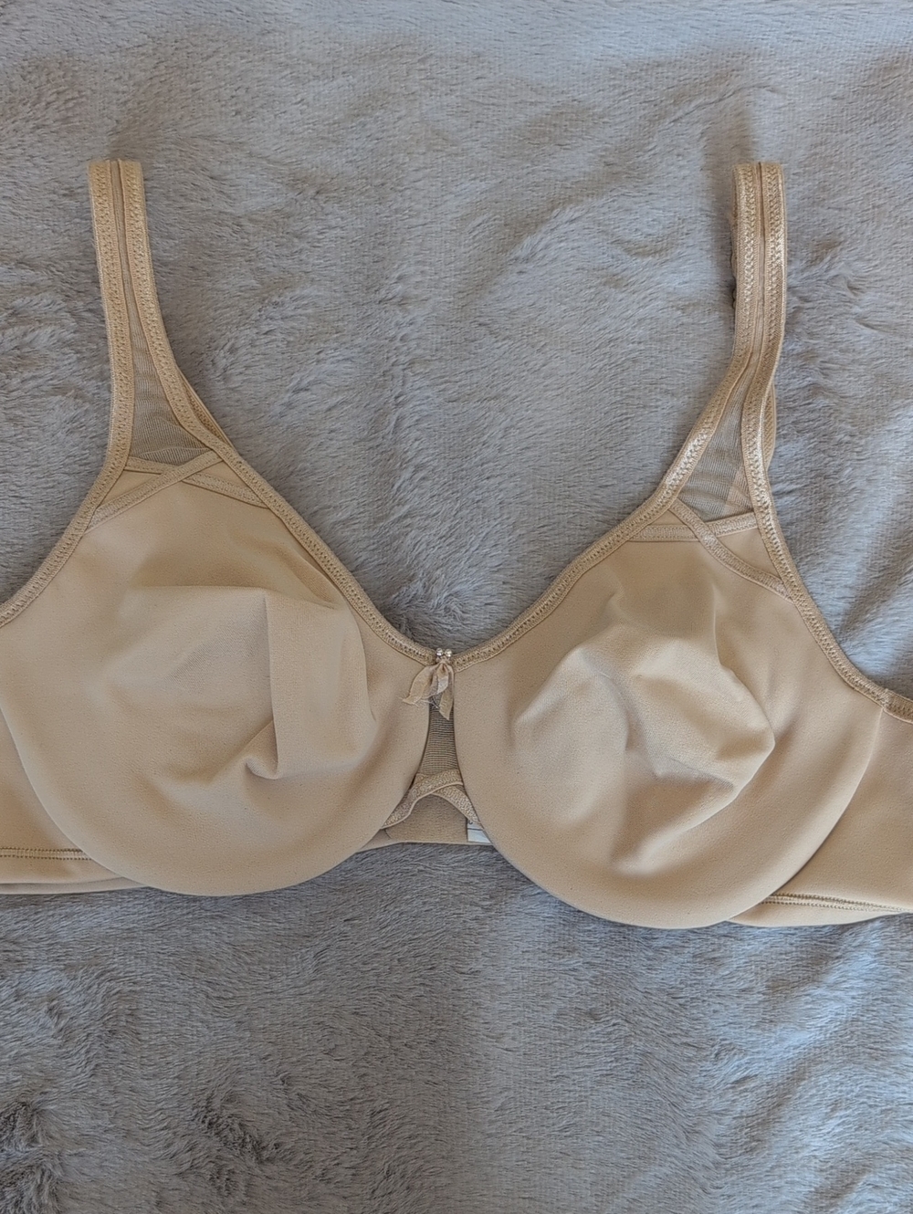 2/$50💜Wonderbra Smooth Nude Full Coverage Underwire Bra